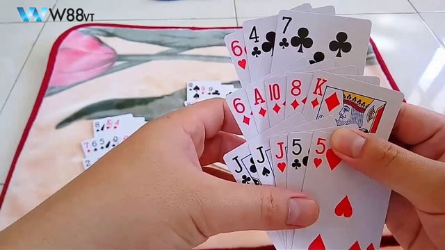 Khám Phá Cù Lũ Trong Poker Là Gì Và Cách Chơi Để Thắng To - Ảnh 3
