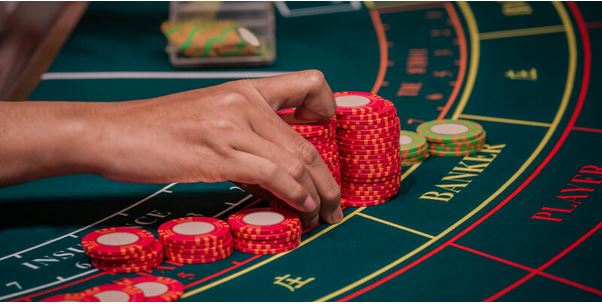 Luật Chơi Baccarat 8kbet Và Các Tính Năng Nổi Bật Của Game - Ảnh 1