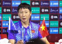 Mitom giải mã VFF chọn Kim Sang Sik là HLV ĐTQG Việt Nam